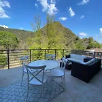 Romantique D'isoarde Des Baux - Chateau De Rochetaillee Bed & Breakfast Saint-Uze